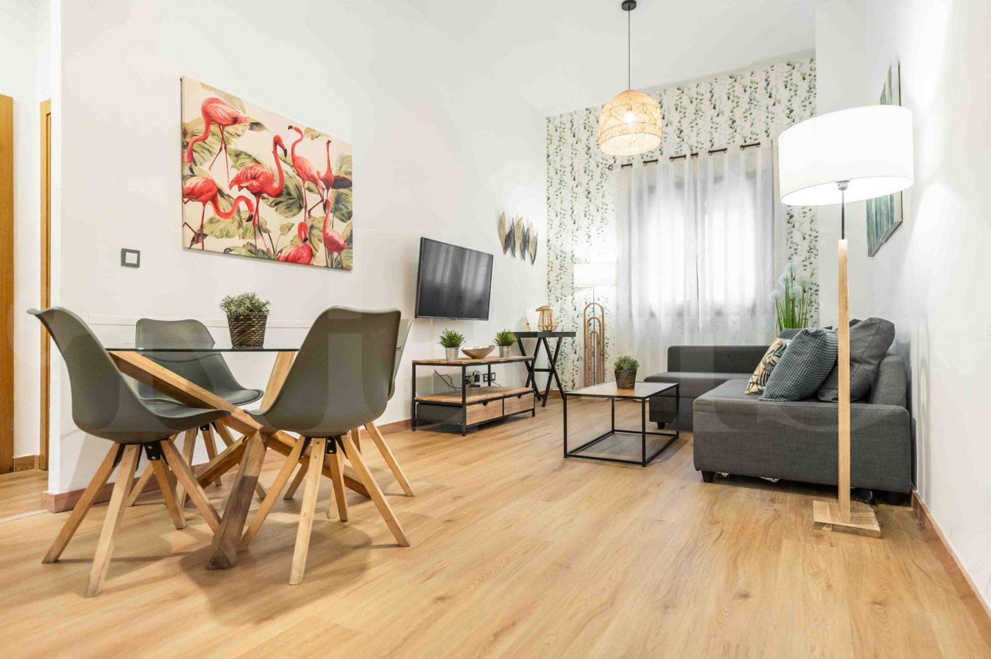 3Br Apartment With Parking And Patio In The Center By Rems Malaga Exterior photo